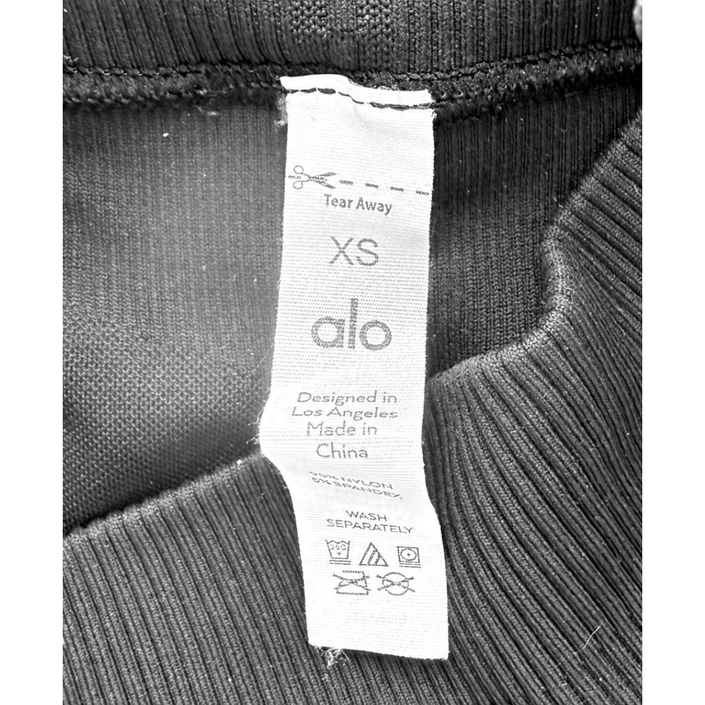 Alo Yoga Black Mesh Panel Seamless Workout Biker Shorts XS - Picture 3 of 3